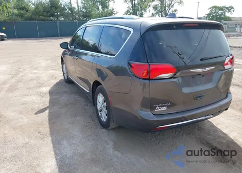 2018 Chrysler Pacifica Touring L из США, поврежденный, VIN 2C4RC1BG9JR233607